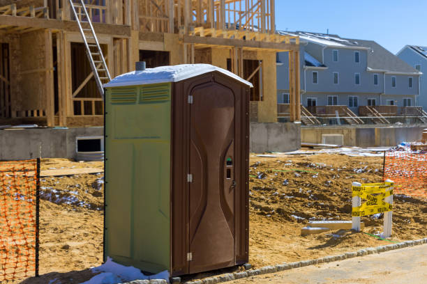 Best Porta potty delivery and setup  in Clarksville, TX
